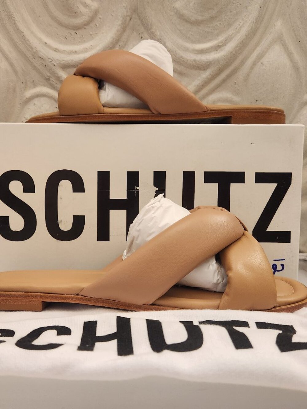 SCHUTZ Leather "Fairy" Honey Beige Sandals. NIB. Size 10